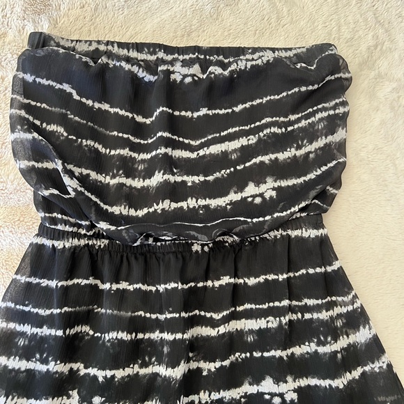 Express strapless dress - Picture 3 of 9